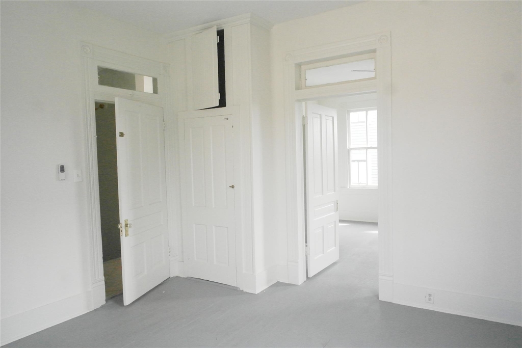 304 18th - Photo 10