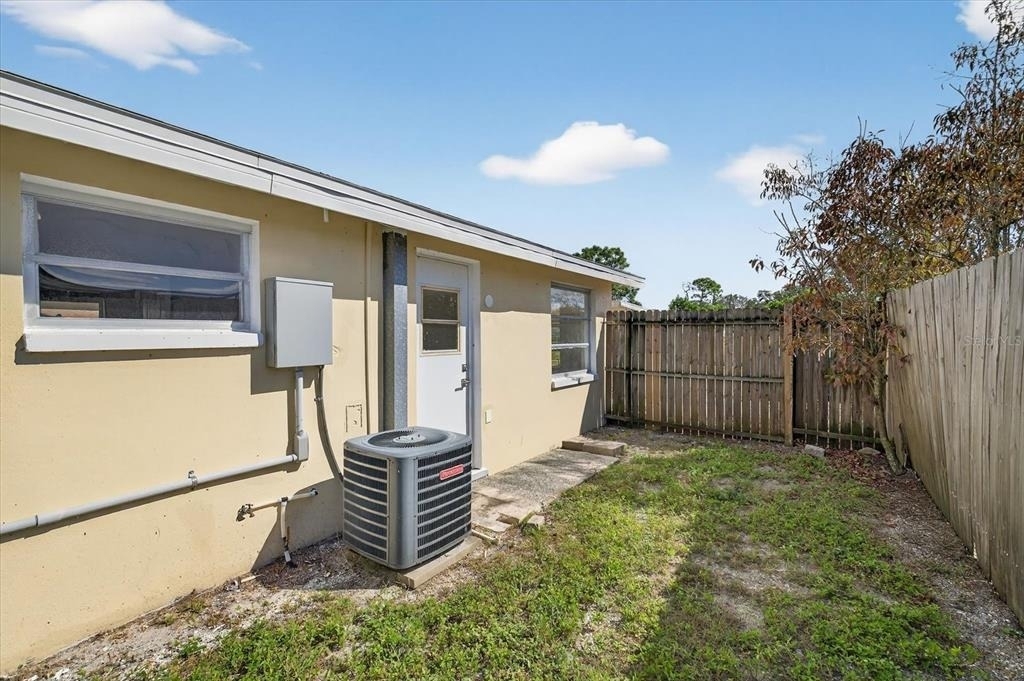 5409 Oceanic Road - Photo 32