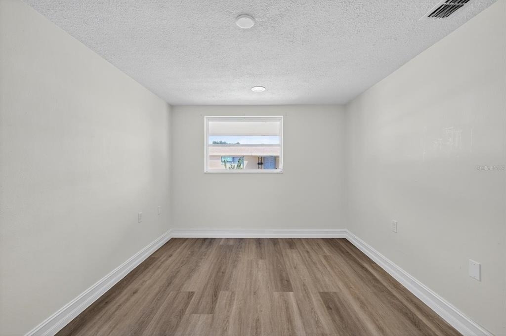 5409 Oceanic Road - Photo 11