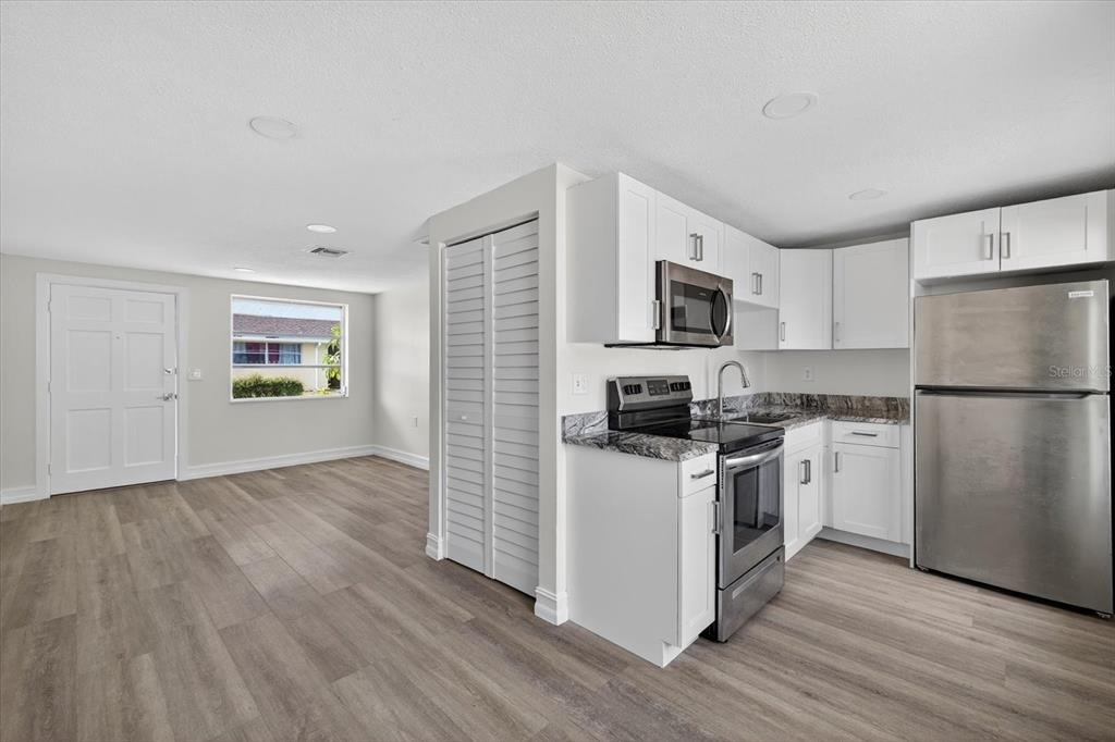 5409 Oceanic Road - Photo 5