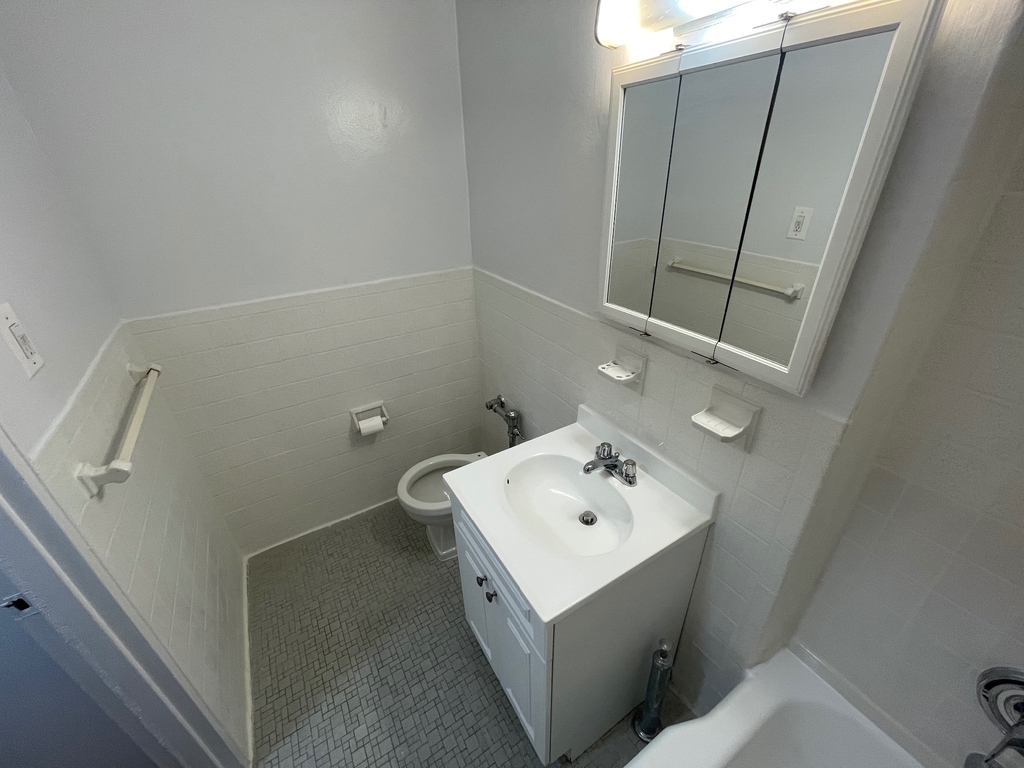 67-15 102nd Street - Photo 19