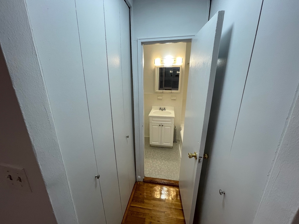 67-15 102nd Street - Photo 17