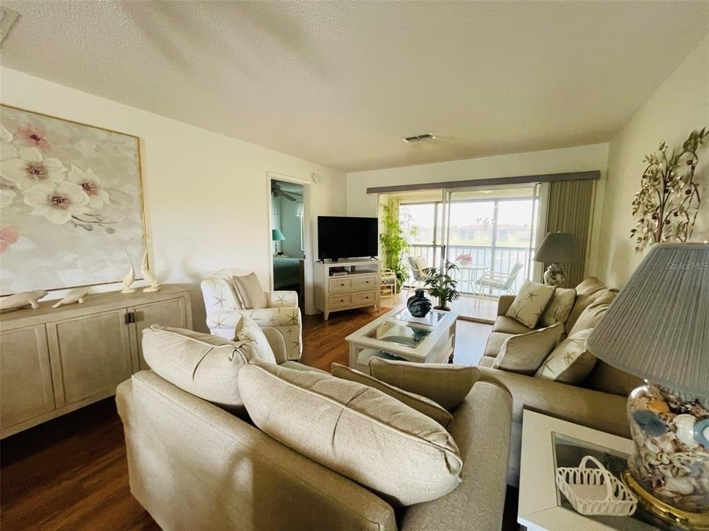 25100 Sandhill Boulevard - Photo 5