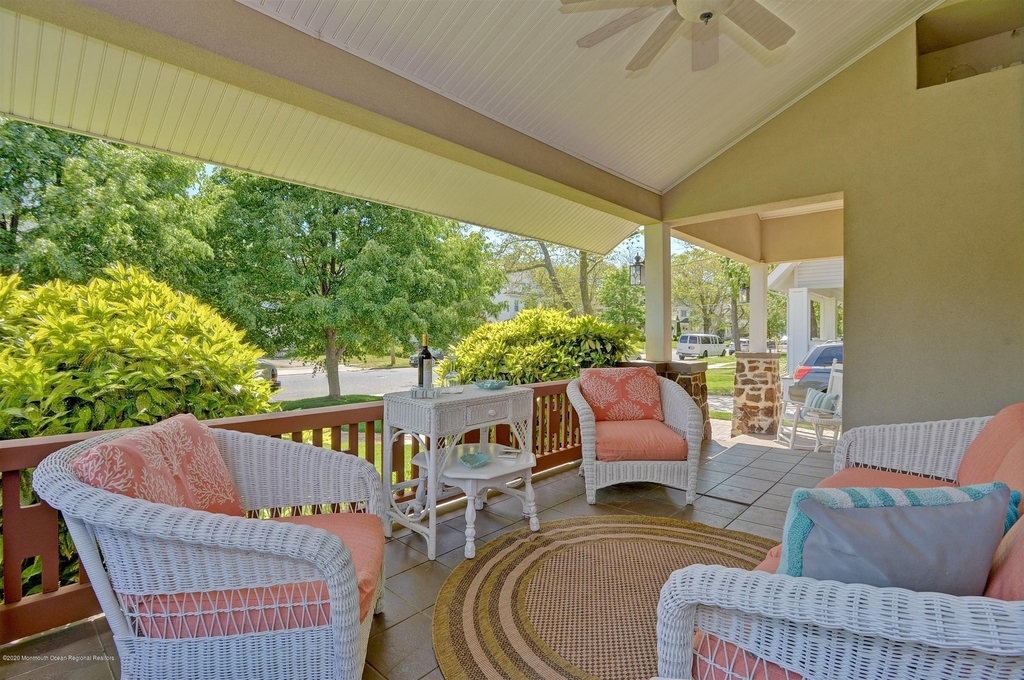 408 4th Avenue - Photo 4