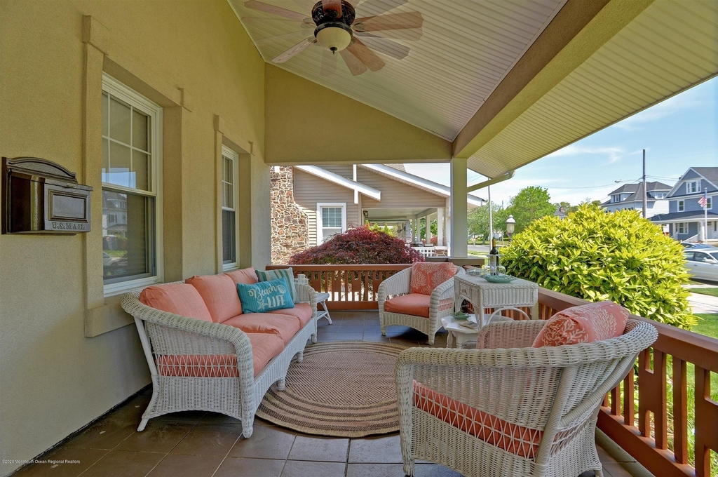 408 4th Avenue - Photo 3