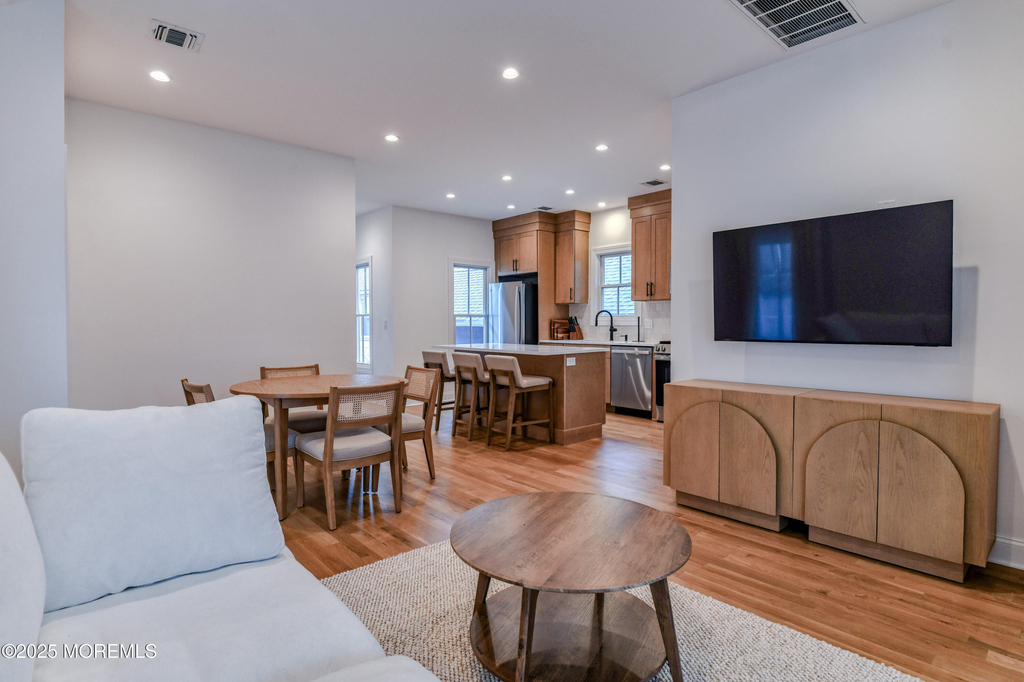 22 Atlantic Avenue - Photo 7