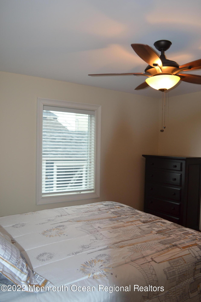 233 12th Avenue - Photo 12