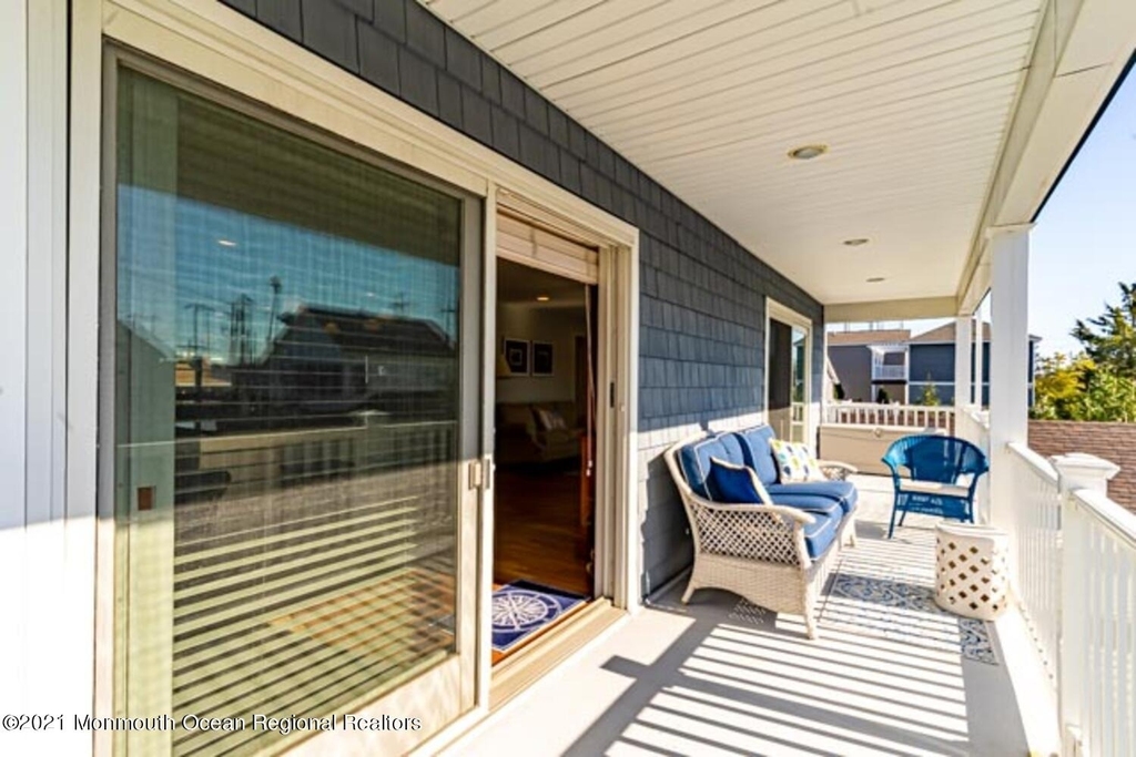 233 12th Avenue - Photo 24