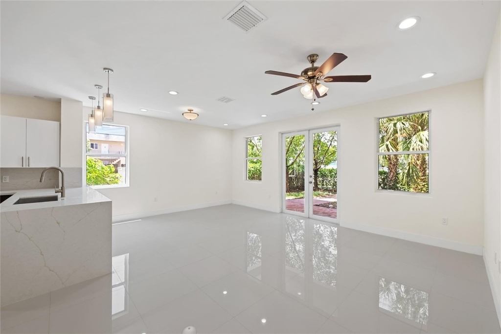 1434 Sw 4th Avenue - Photo 21