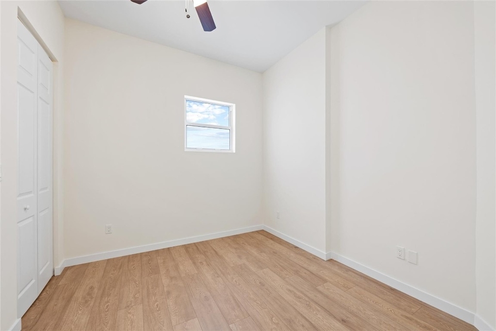 1434 Sw 4th Avenue - Photo 9