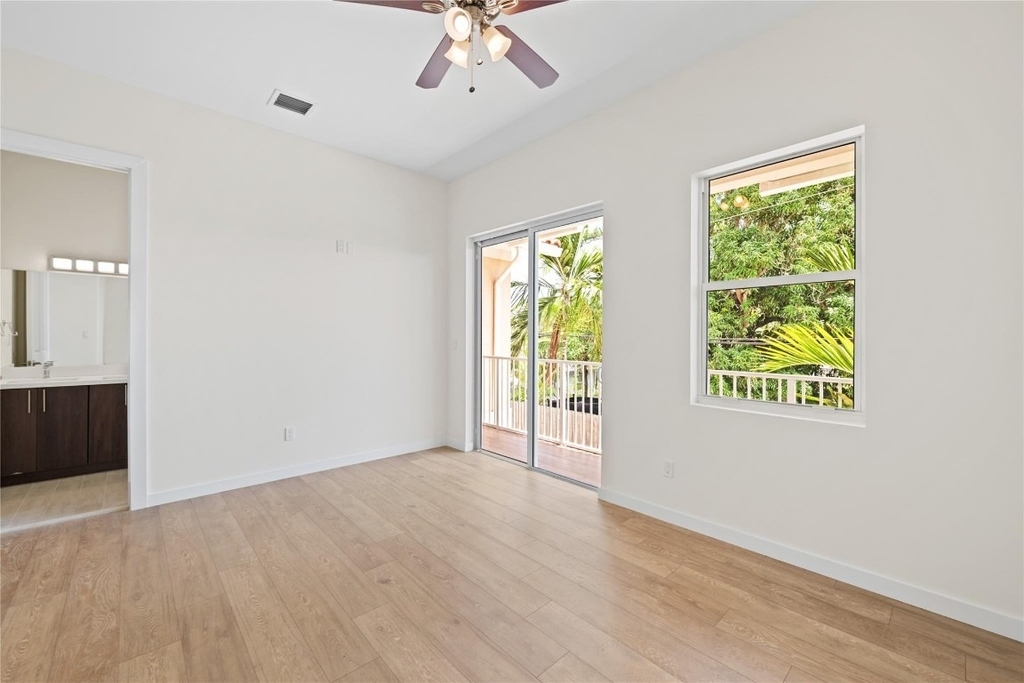 1434 Sw 4th Avenue - Photo 4