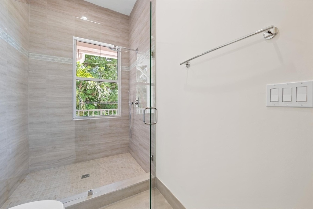 1434 Sw 4th Avenue - Photo 7