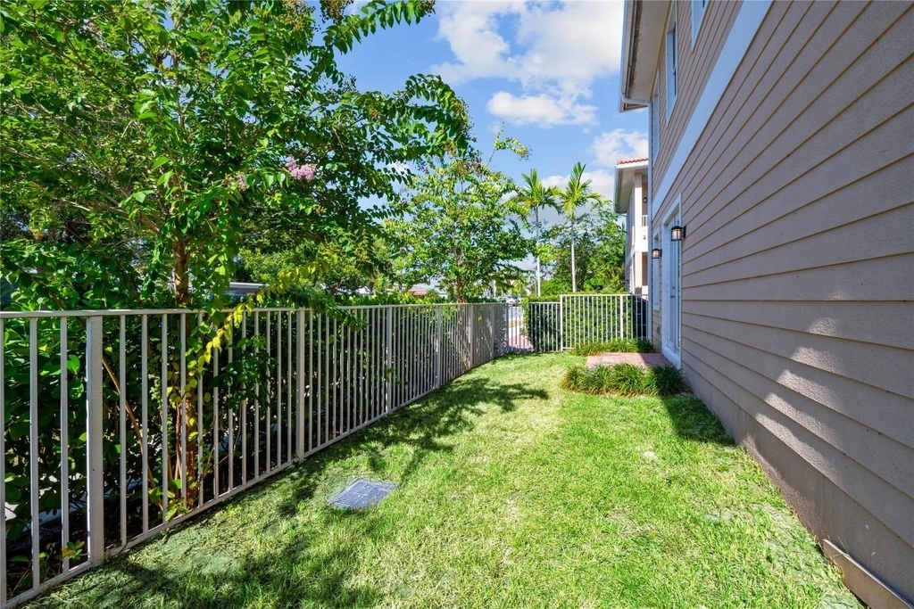 1428 Sw 4th Avenue - Photo 26