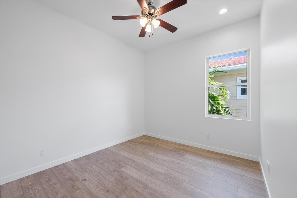 1428 Sw 4th Avenue - Photo 7