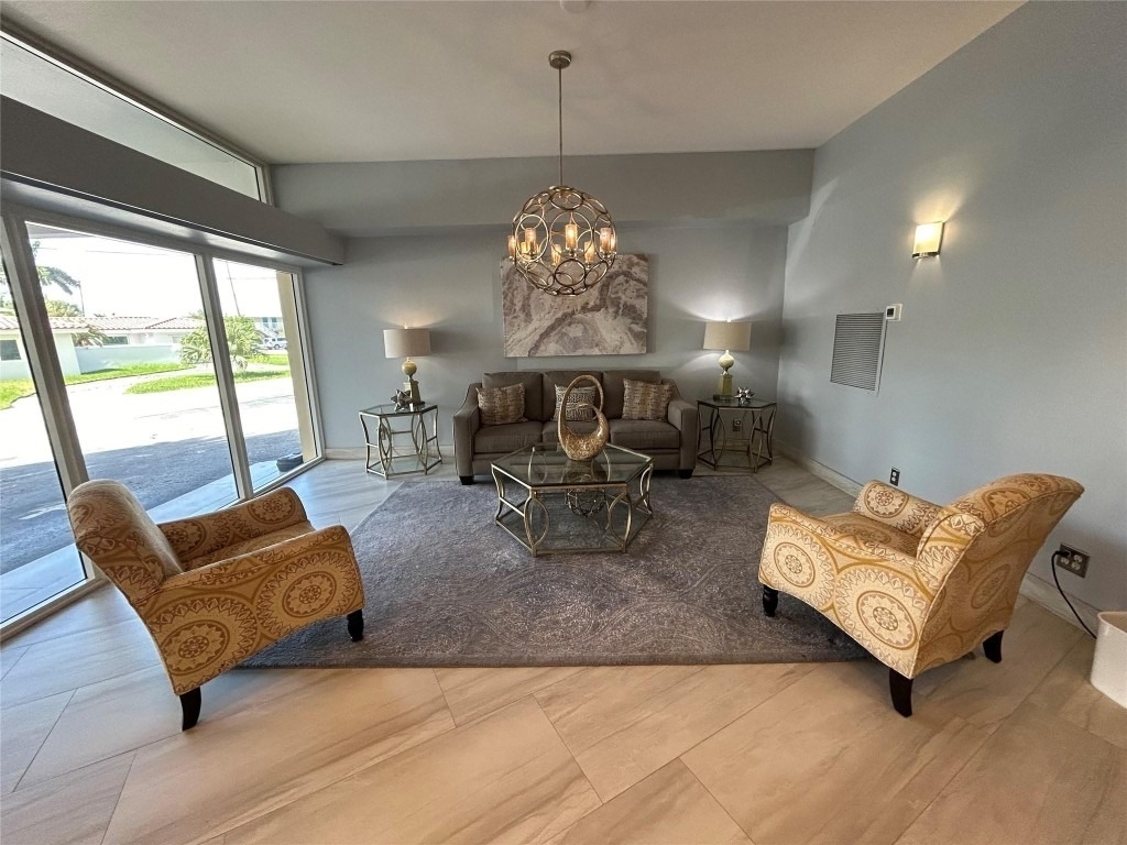 1200 Hibiscus Avenue - Photo 4