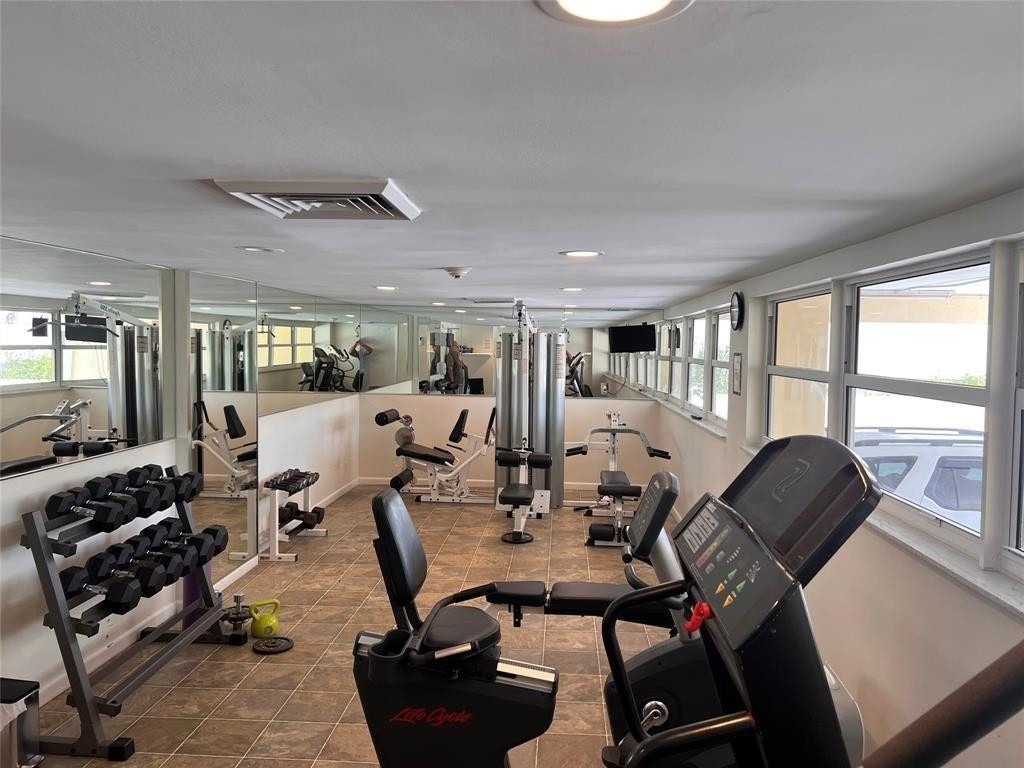 1200 Hibiscus Avenue - Photo 40