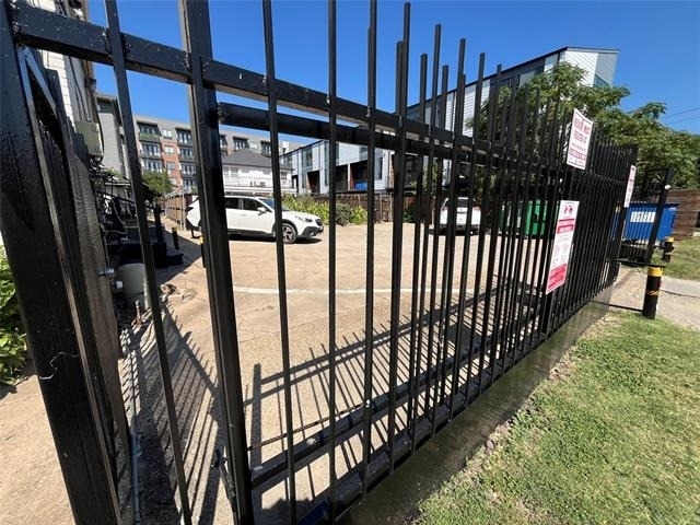 2518 N Fitzhugh Avenue - Photo 8