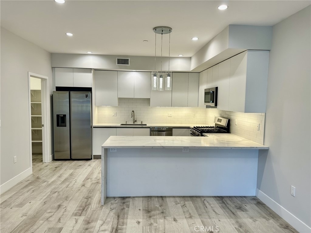 5820 La Mirada Avenue - Photo 6