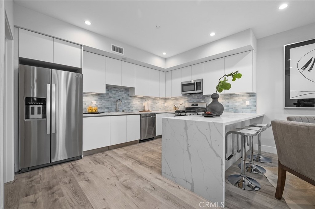 5820 La Mirada Avenue - Photo 32