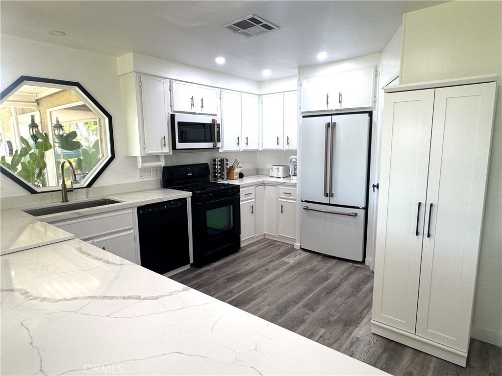 38250 Azalea Drive - Photo 12