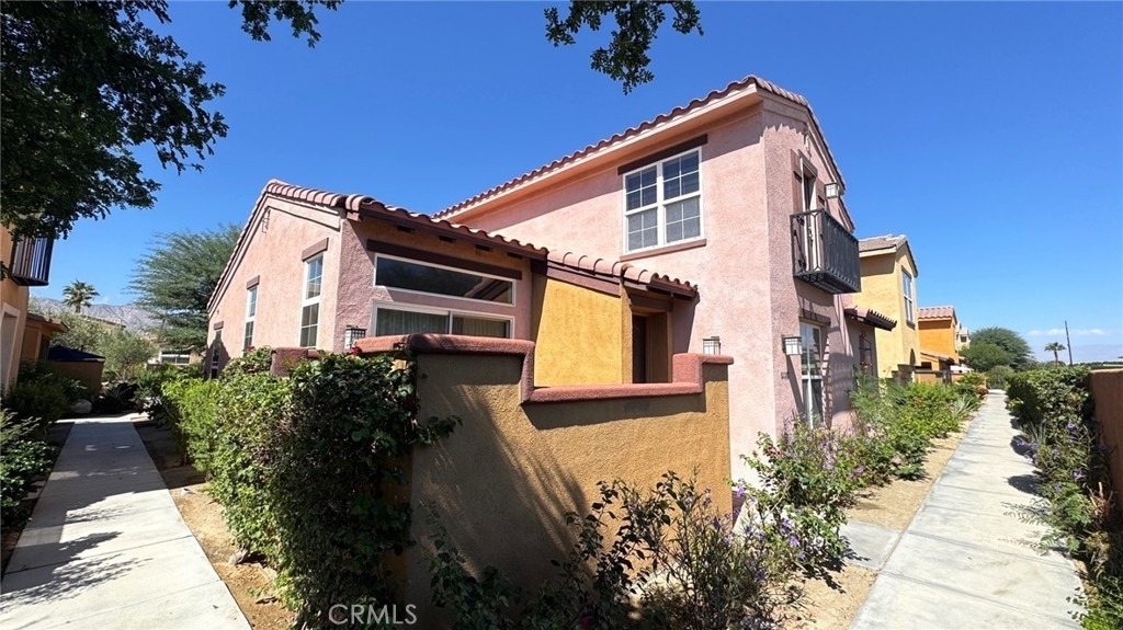 52202 Rosewood - Photo 1
