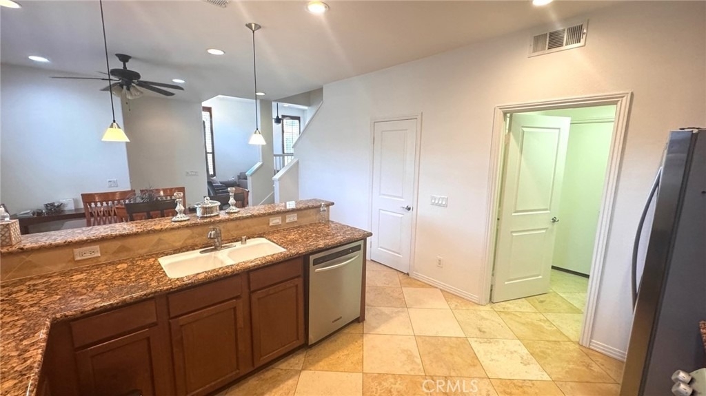 52202 Rosewood - Photo 3