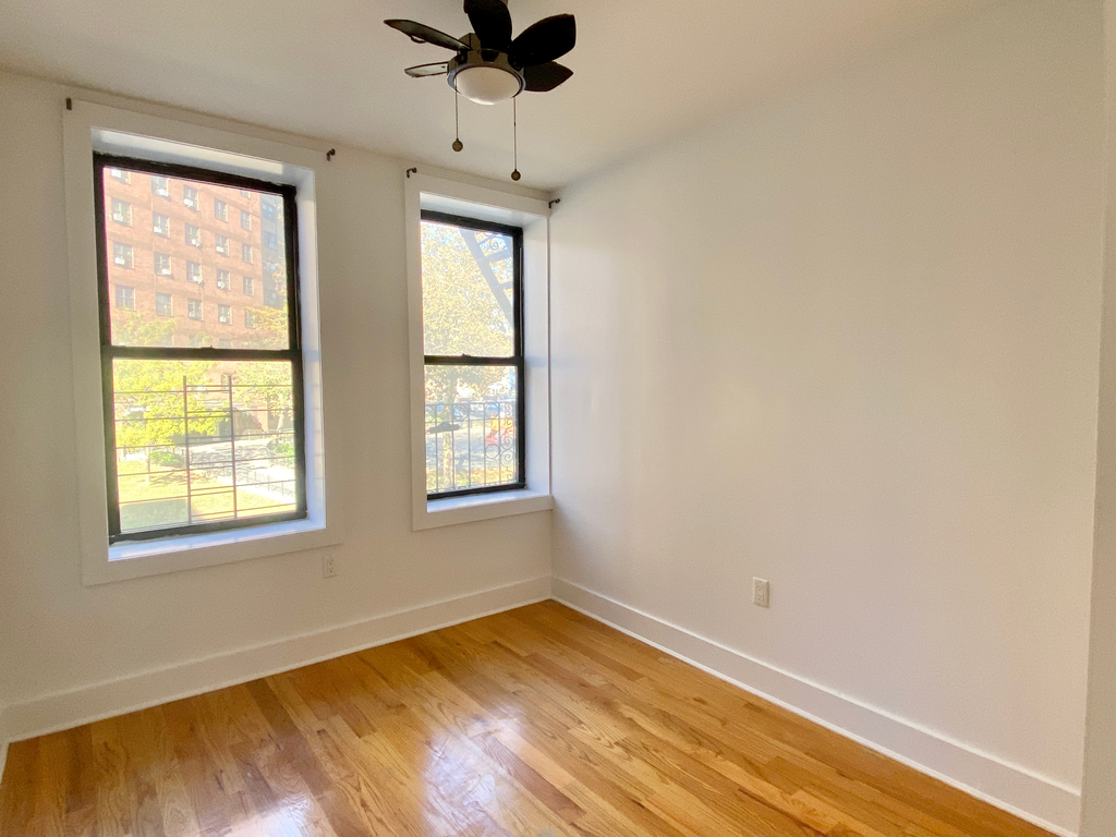 928 Dekalb Avenue - Photo 3