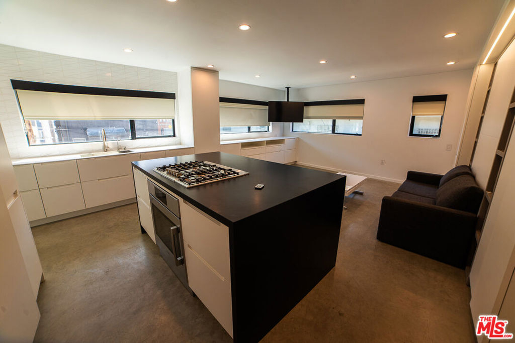 14 Brooks Avenue - Photo 5