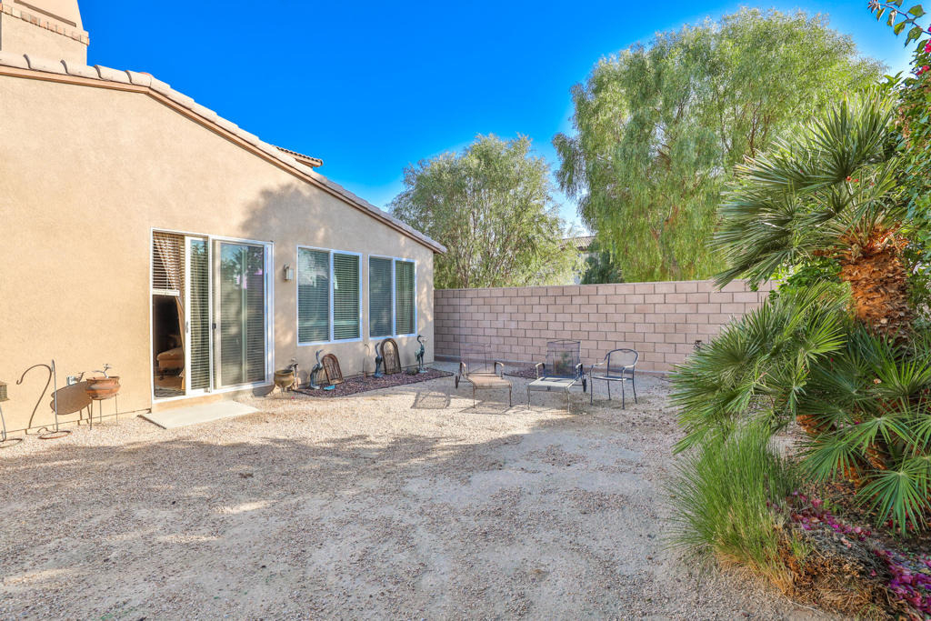 42753 Della Place - Photo 26