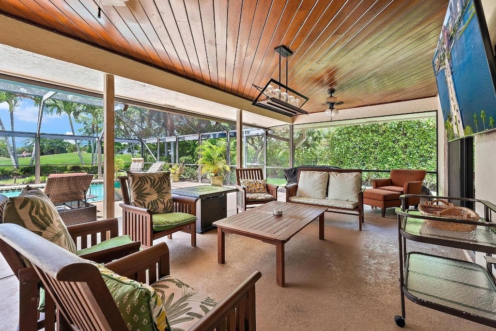 16 Thurston Drive - Photo 3