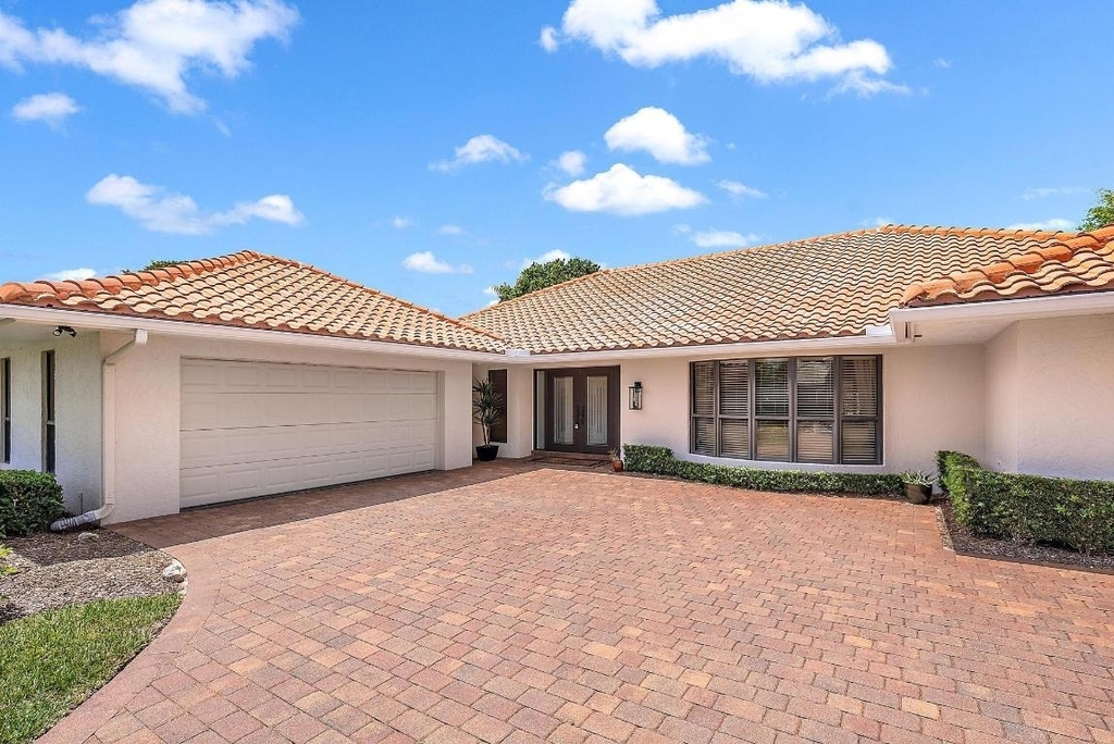 16 Thurston Drive - Photo 2