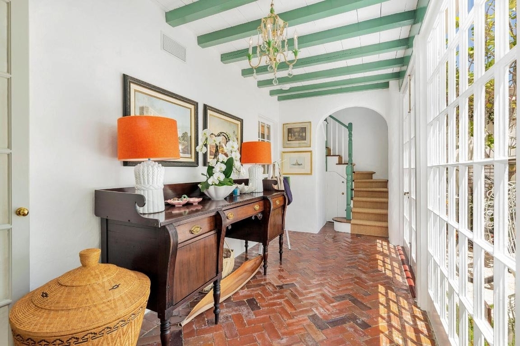 417 Peruvian Avenue - Photo 8