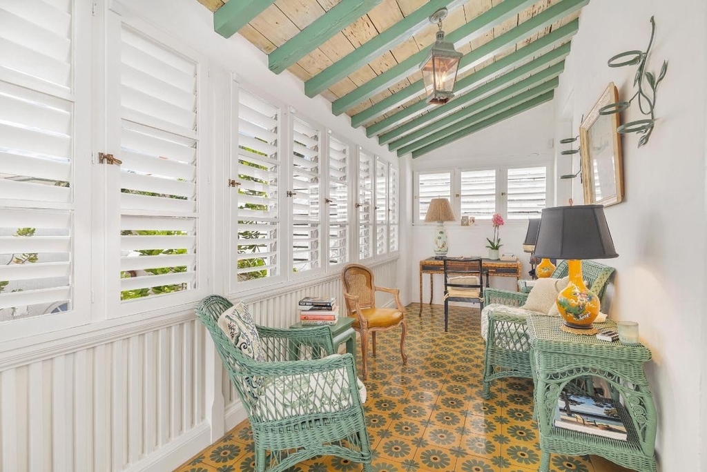 417 Peruvian Avenue - Photo 16