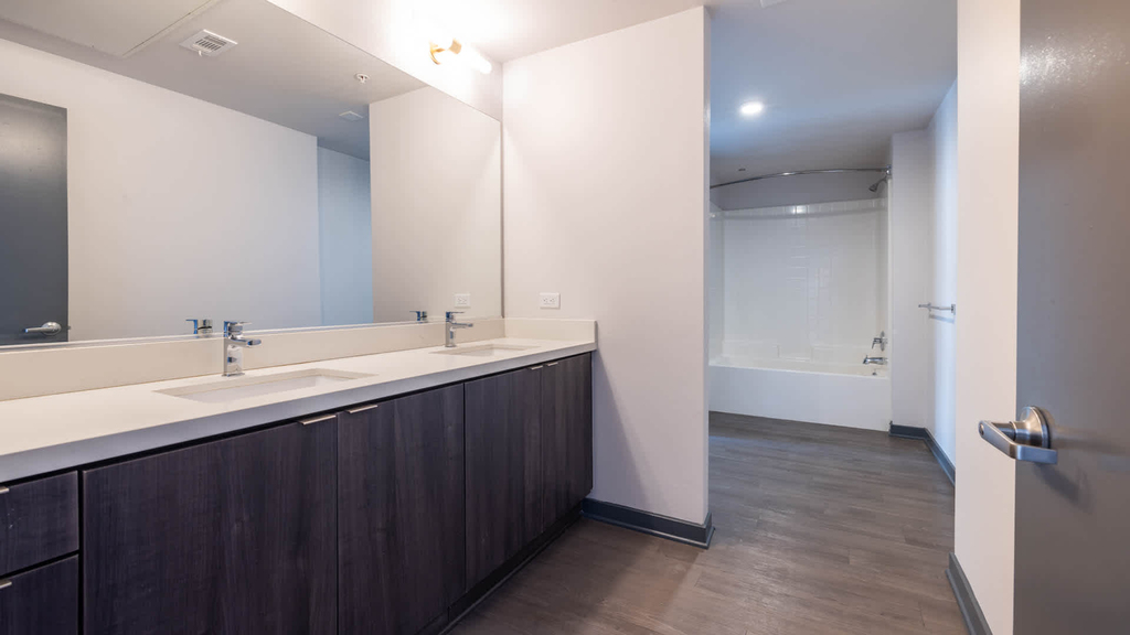 222 S Main St - Photo 9