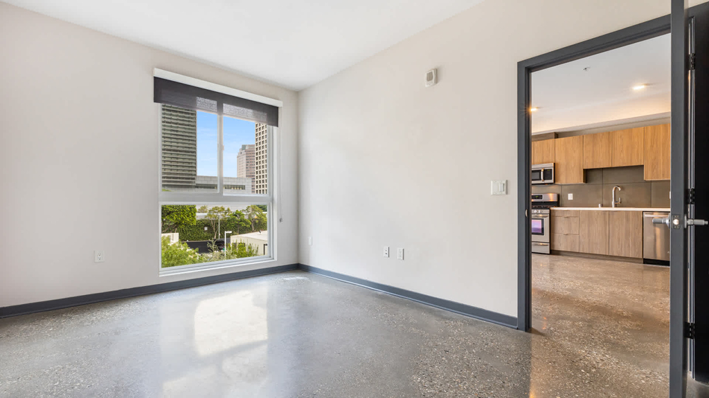 222 S Main St - Photo 14