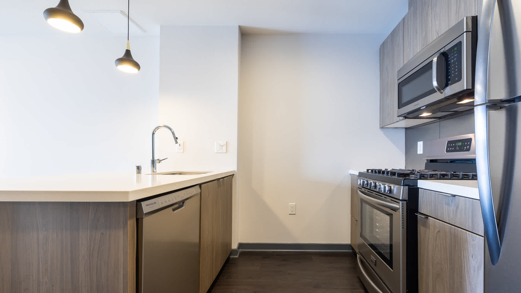 222 S Main St - Photo 3