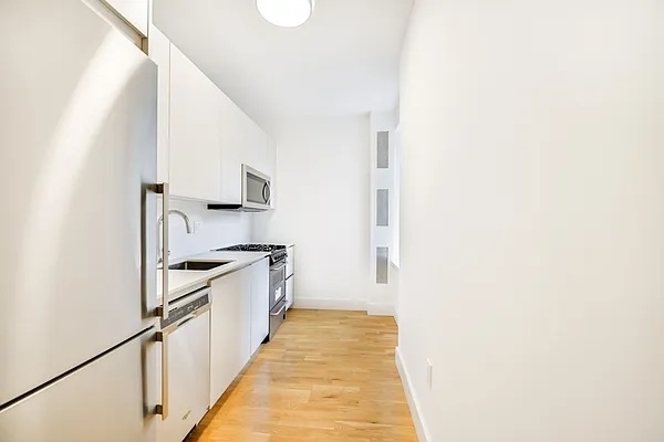 805 St Marks ave - Photo 0
