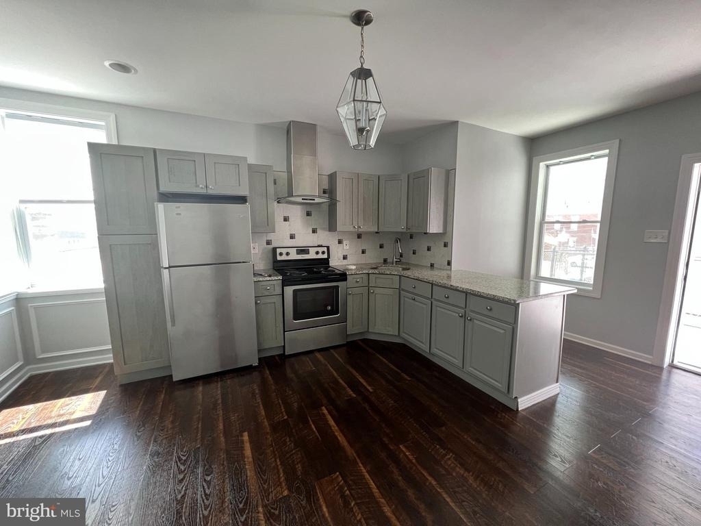 2084 E Allegheny Avenue - Photo 4