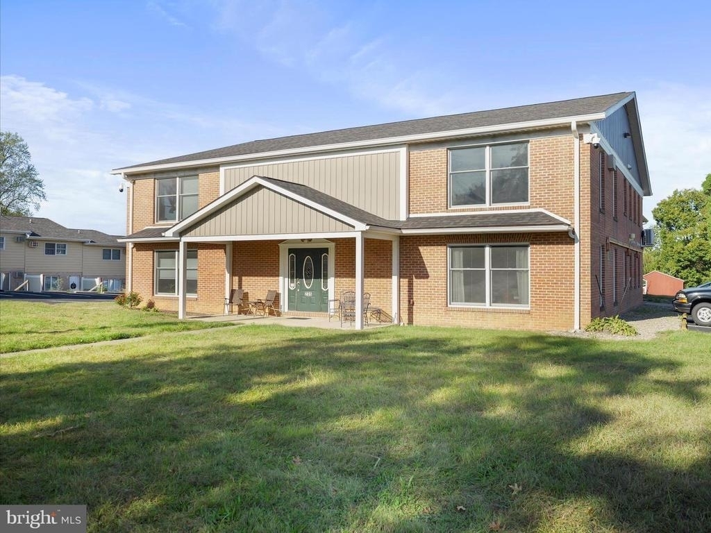 235 S Ridge Avenue - Photo 9
