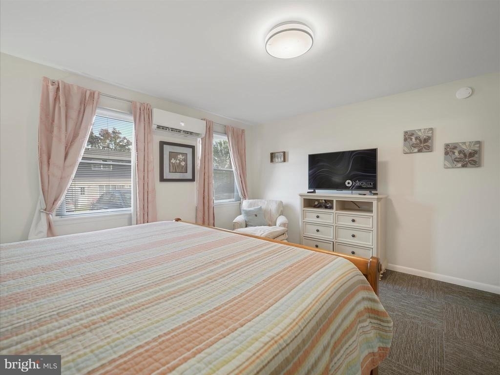 235 S Ridge Avenue - Photo 21