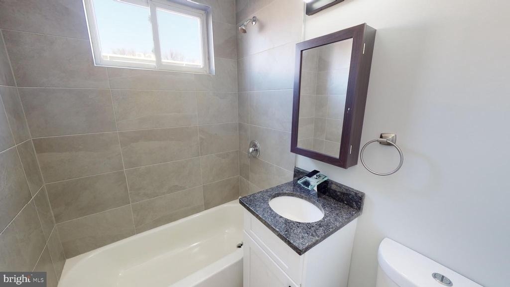 910 Gateway Boulevard - Photo 4