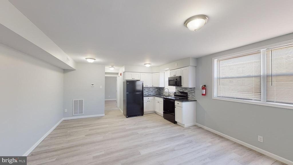 910 Gateway Boulevard - Photo 9