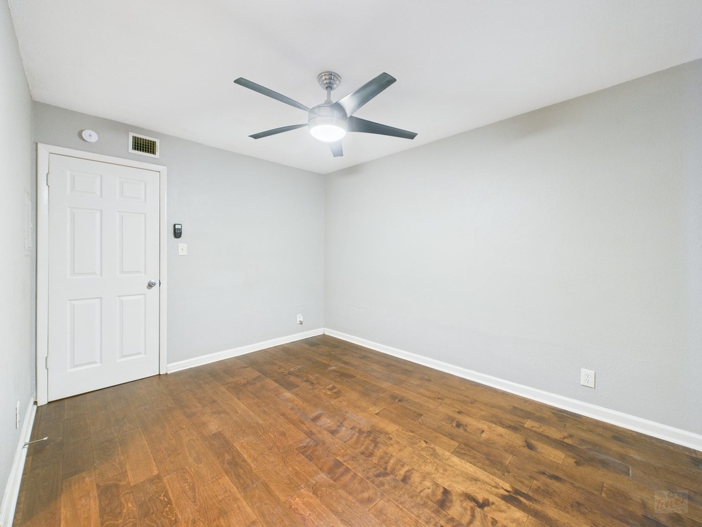 3018 1st St - Photo 25