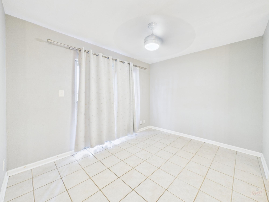 3018 1st St - Photo 6