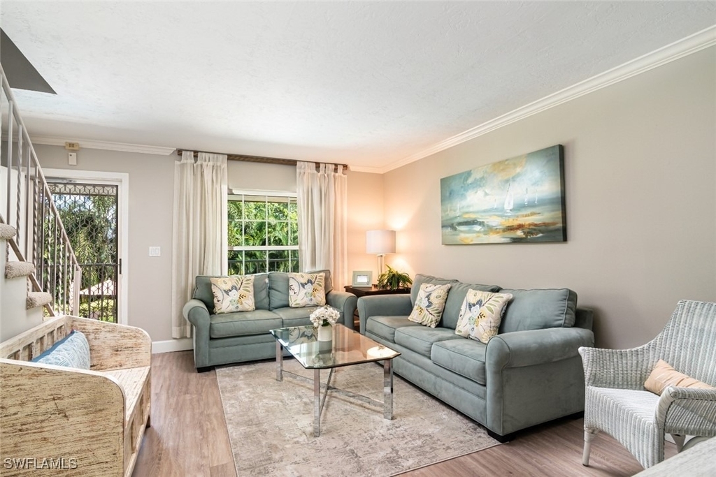 1222 Gordon Drive - Photo 2