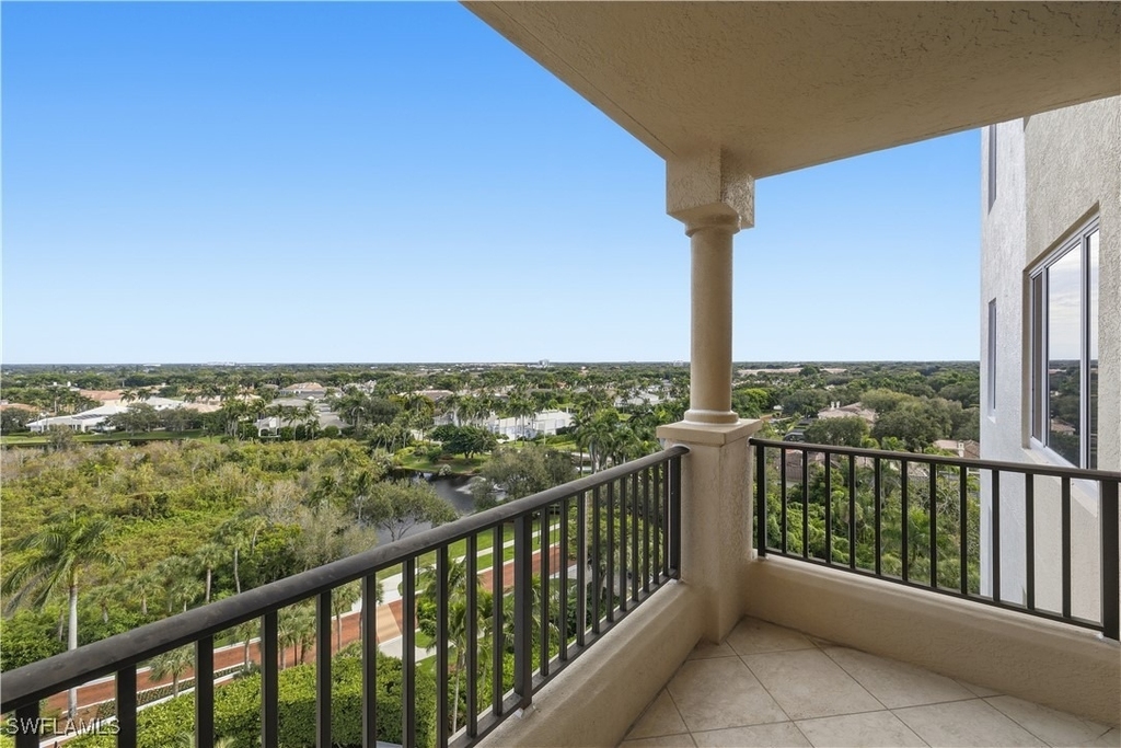 8990 Bay Colony Drive - Photo 10