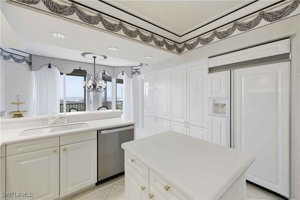 8990 Bay Colony Drive - Photo 22