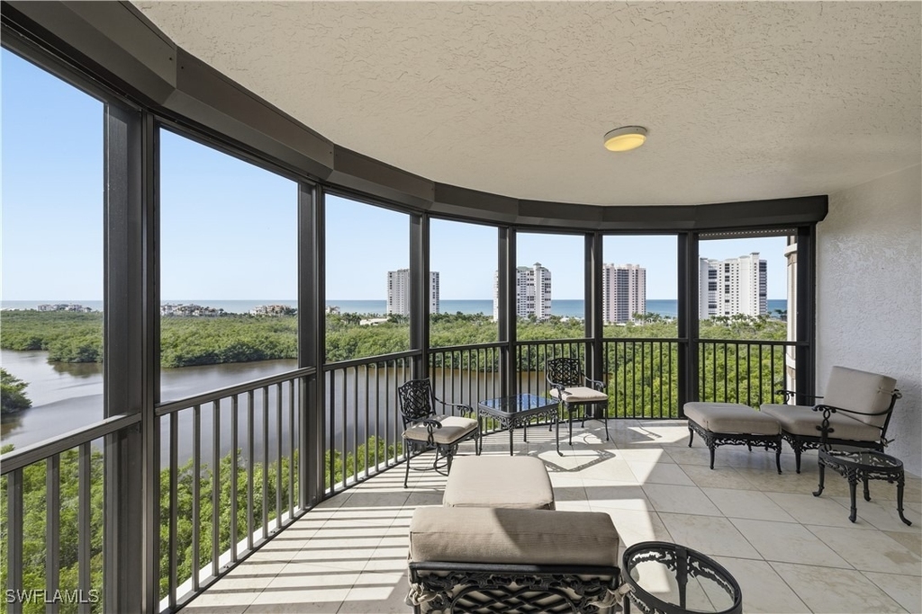 8990 Bay Colony Drive - Photo 17