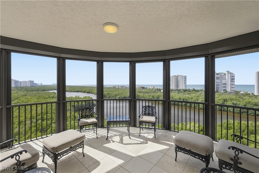 8990 Bay Colony Drive - Photo 19