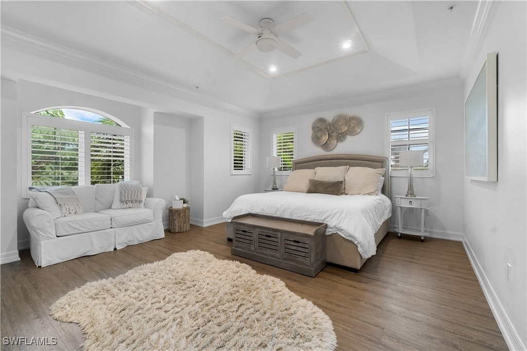 991 8th Street S - Photo 8